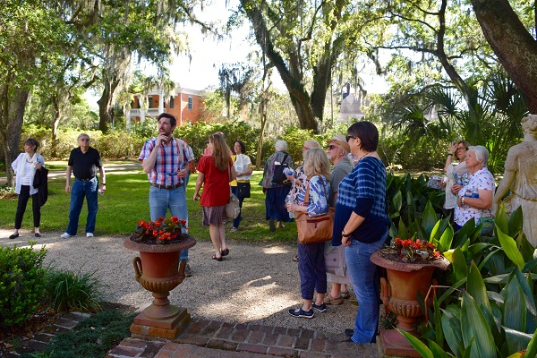 Tour at Shadows-on-the-Teche