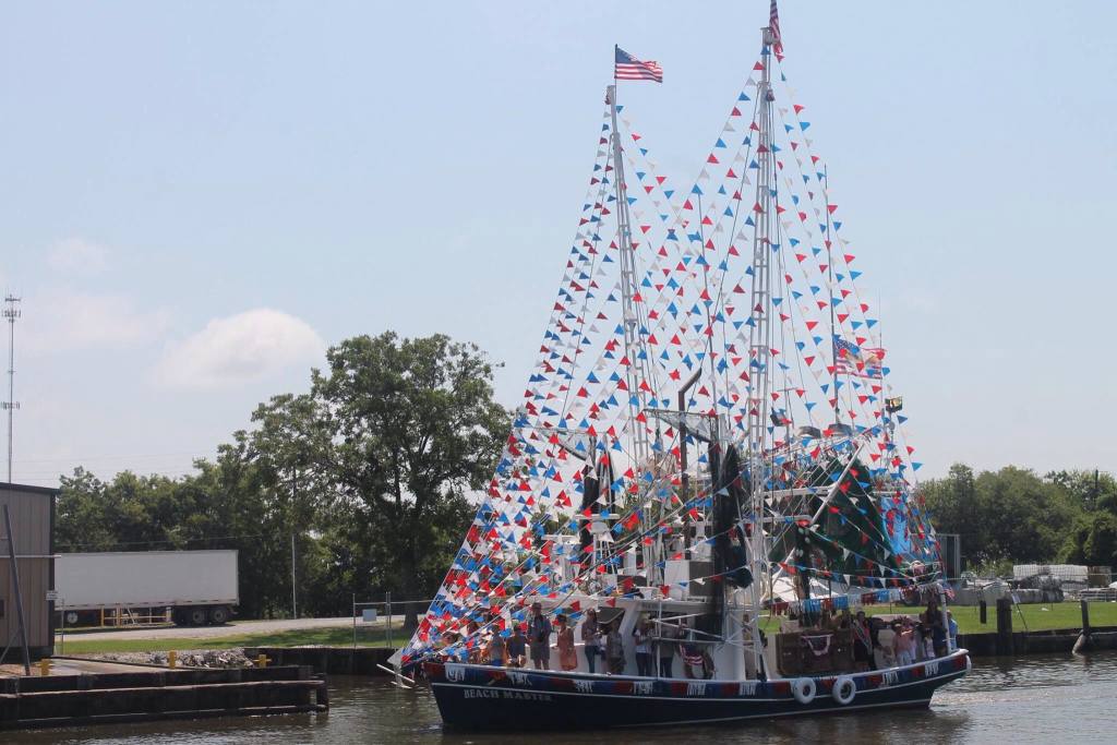 Delcambre-Shrimp-Boat-Blessing-of-the-Fleet-Facebook_32CBE4AB-C15E-E929-45536FB23D62F508_32cc925d-9fc0-eb01-75771fc41969bff0